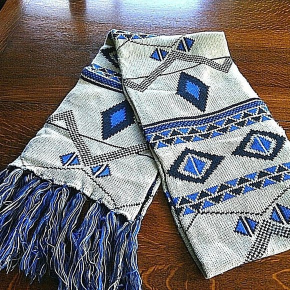 Long Soft Scarf Aztec Style Face Ear Protection Neck Knitwear Blue & Gray Unisex - Picture 12 of 16